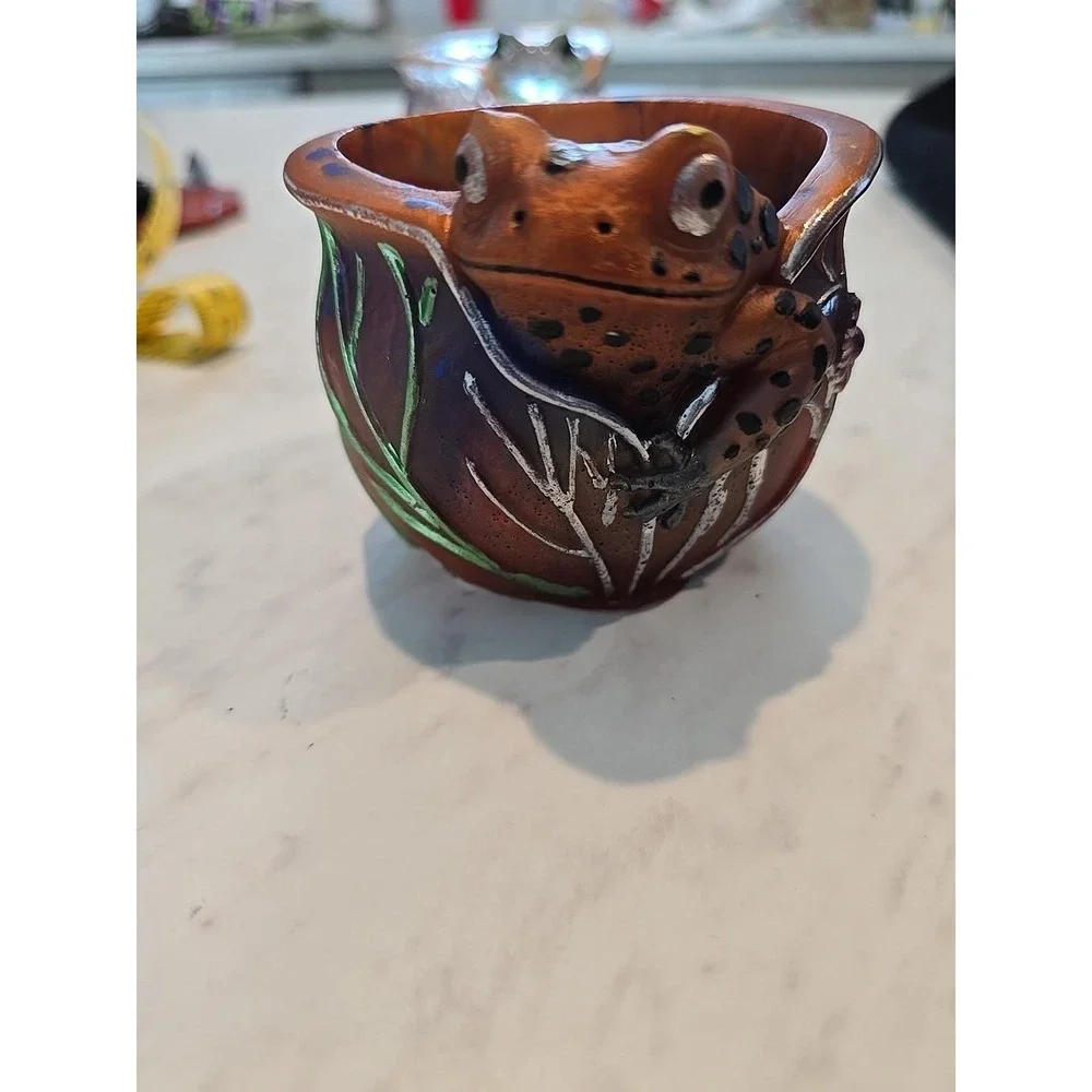 Resin‎ Handmade Frog Flower Pot Decoration Gift Plants. 685